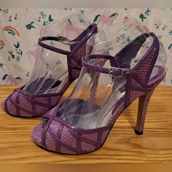 Y2K White House Black Market Purple Snake Leather Peep Toe Heel Pump Shoe SZ 6M - Picture 1 of 9